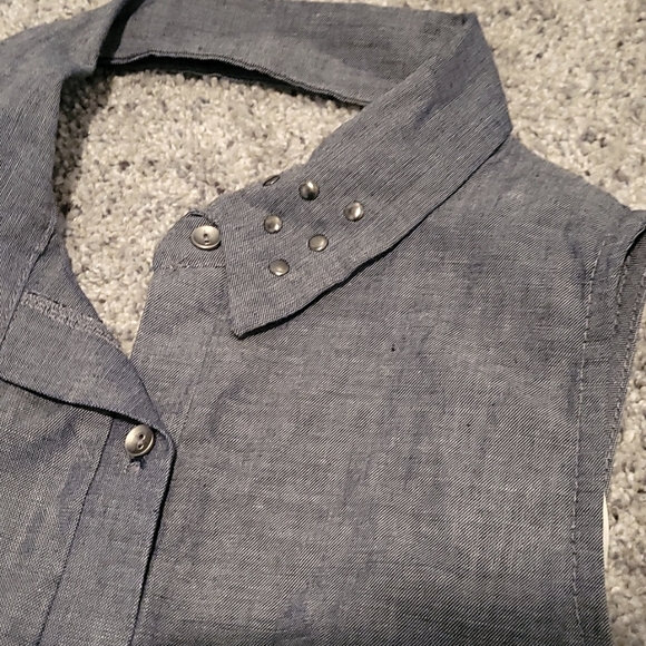Blue button down tie back shirt. Size: S - Picture 4 of 5